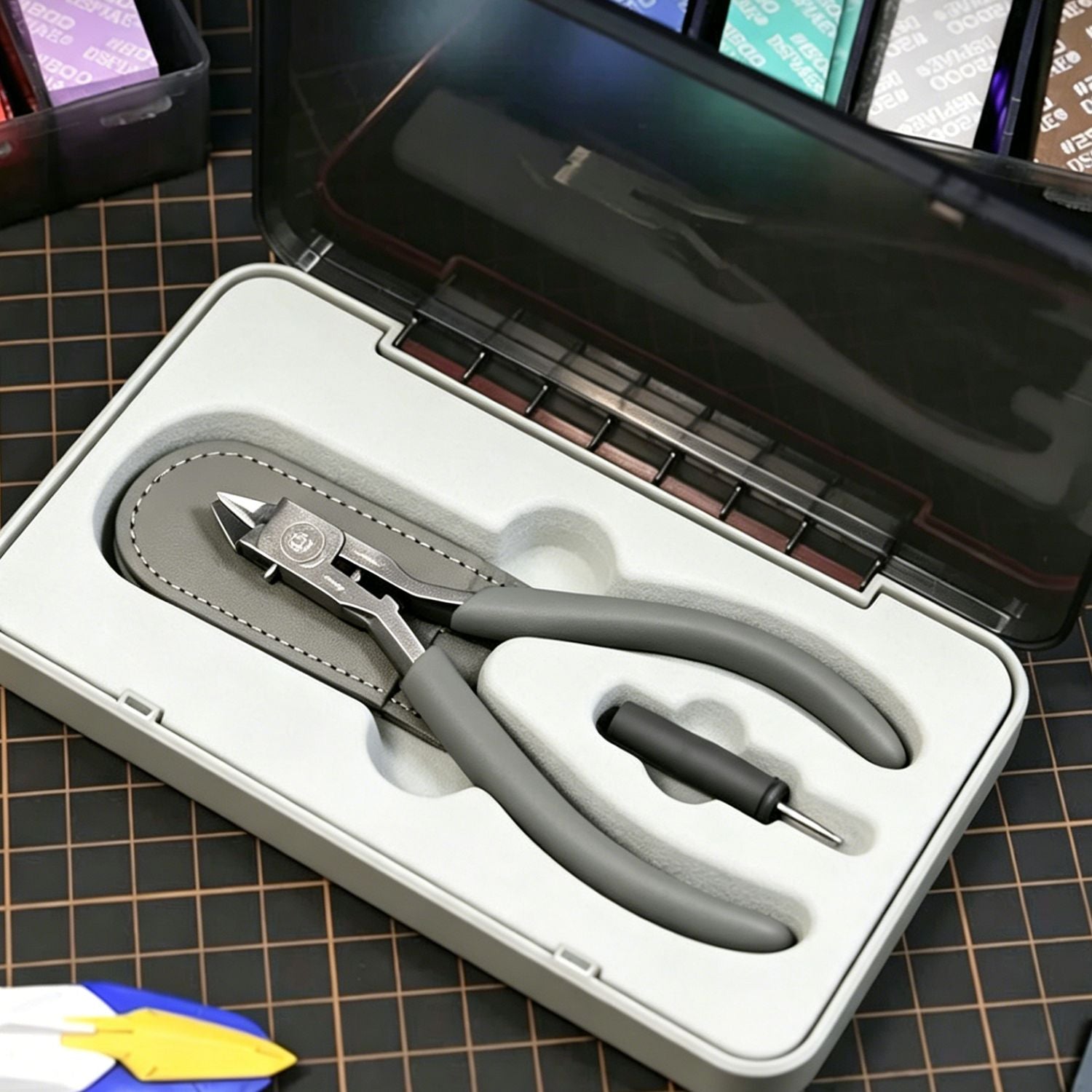 Plamojet Single-Blade Model Nipper for Plastic Model Kits